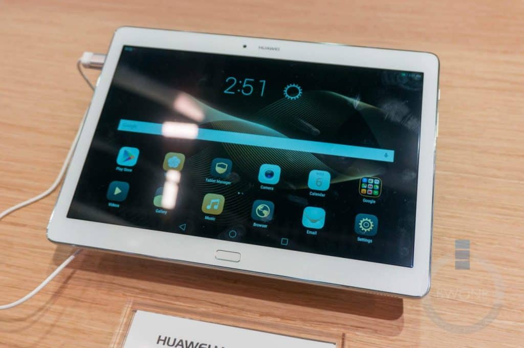 Huawei MediaPad M2 10 Hands On-1