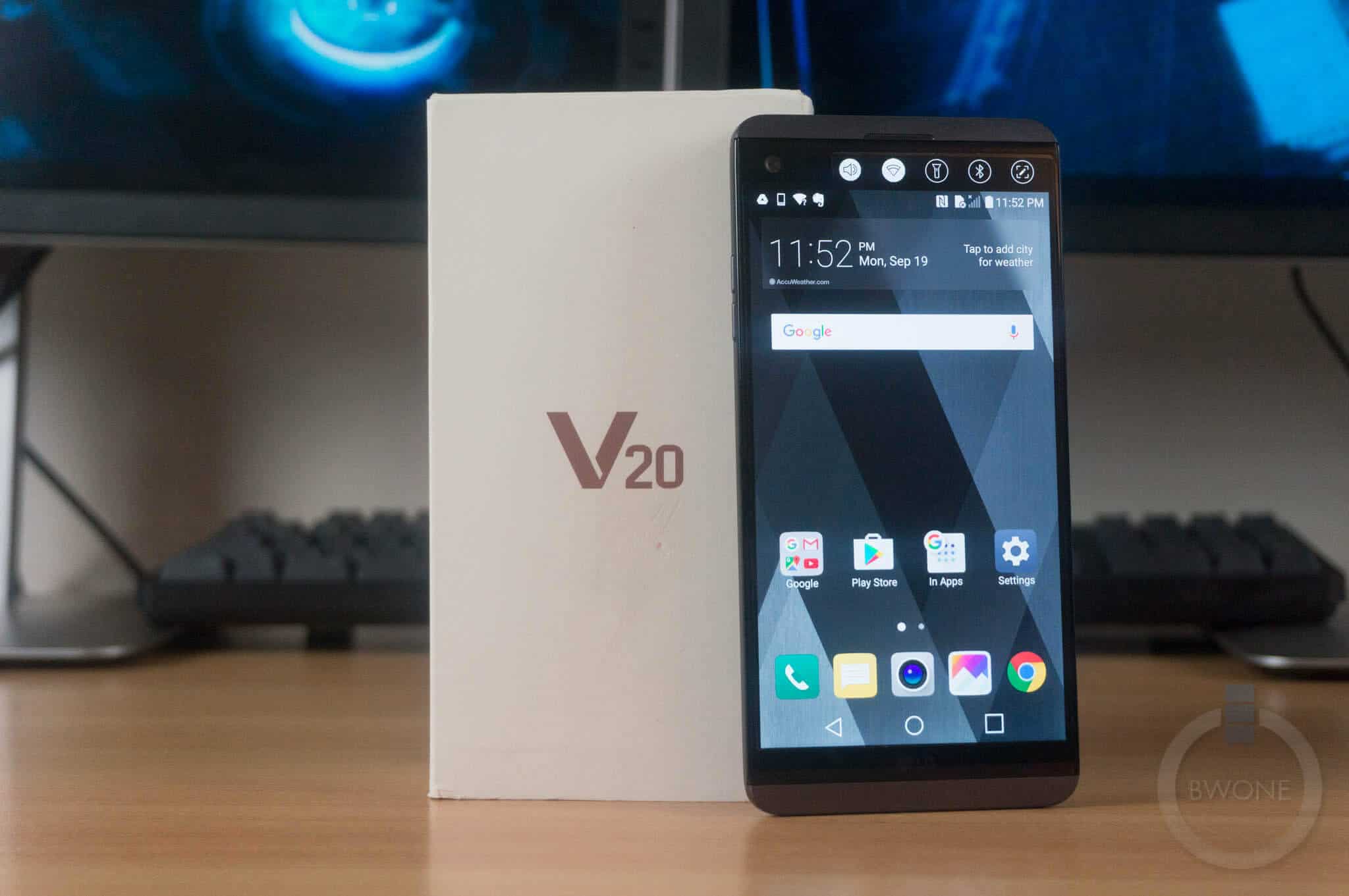V-LA20